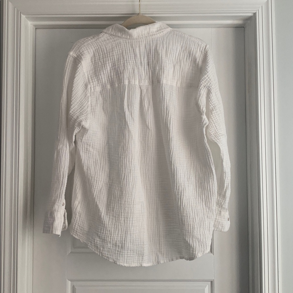 Universal Thread white Textured Shirt - Picture 3 of 3